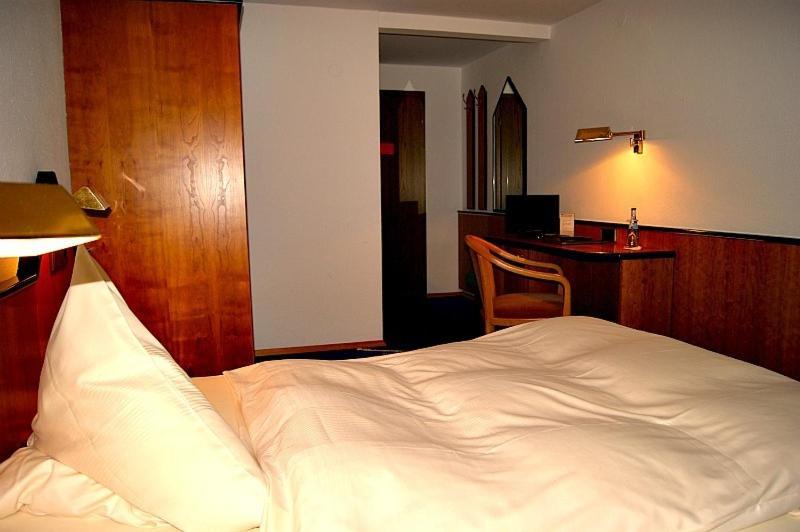 Hotel Restaurant Baeren Freudenstadt Esterno foto